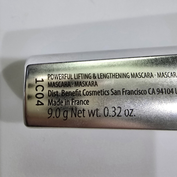 Benefit They're Real! Magnet Extreme Lengthening Mascara Black NWOB - Picture 4 of 4